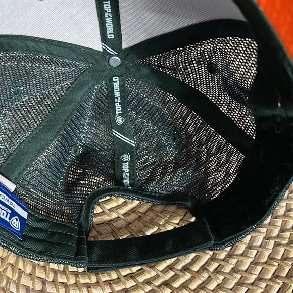 NWOT Men’s Top of the World Miami Hurricanes Zephyr Spellout Logo SnapBack Hat - Picture 6 of 7